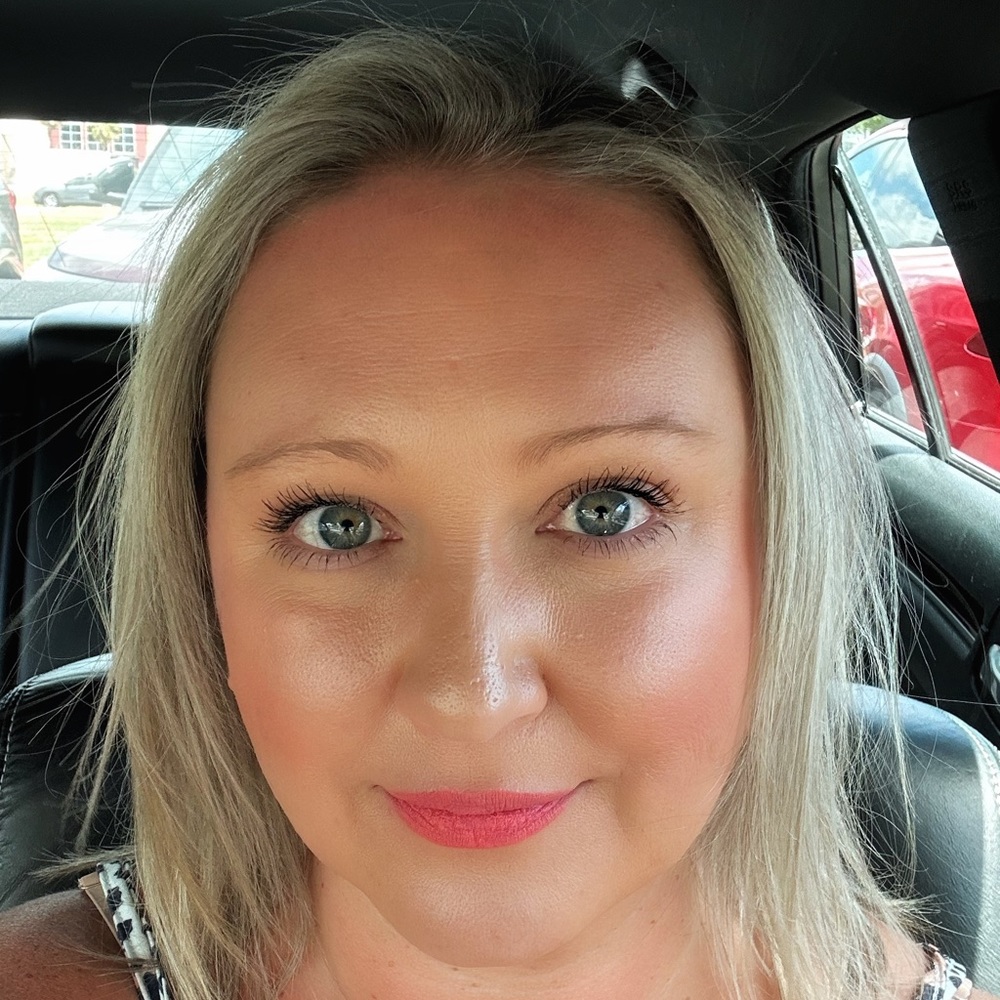Meet your Posher, Rhiana